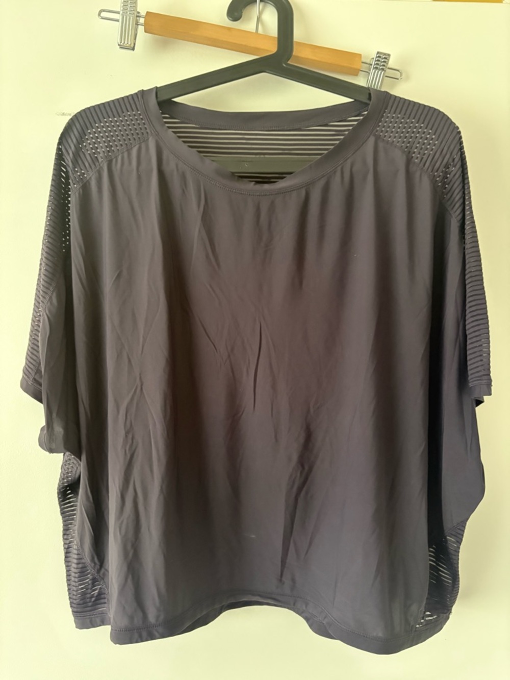 Lululemon Lean In SS